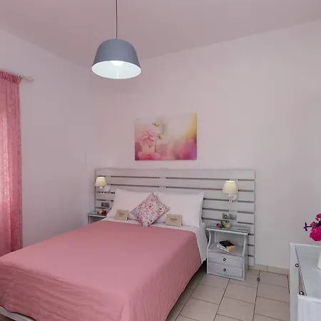 莱塔公寓 公寓 *