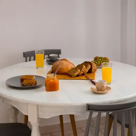 Letta's * Finikas (Syros)