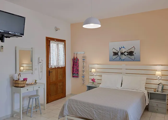 Apartment Letta's Finikas (Syros)